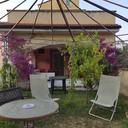 לינה וארוחת בוקר B&B Villa Filomena , Via Casale Felizzi 5