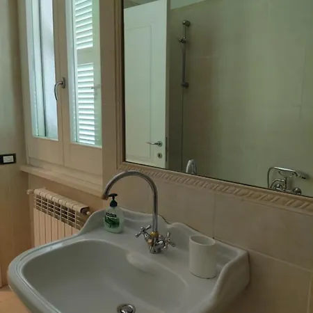 B&B Villa Filomena , Via Casale Felizzi 5 Bed & Breakfast *